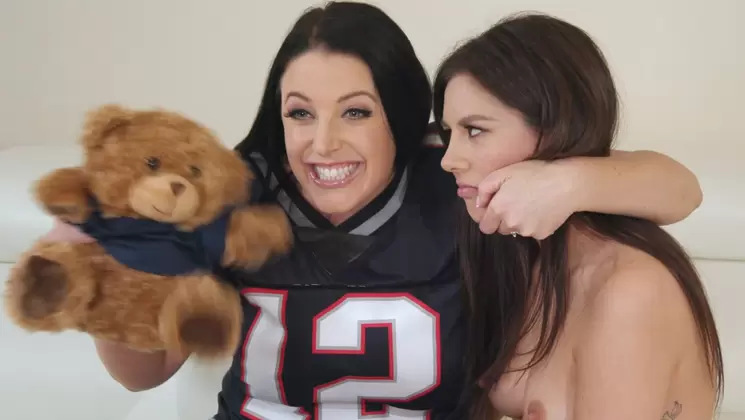 Angela White plays with Shyla Jennings and Her Teddy Bear