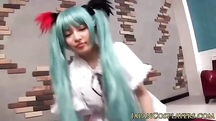 japanese petite cosplay