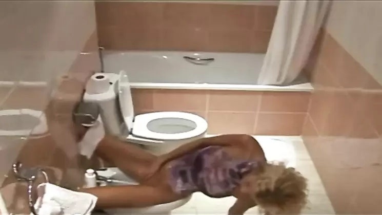 Hidden Camara Beauty Bath Masturbation