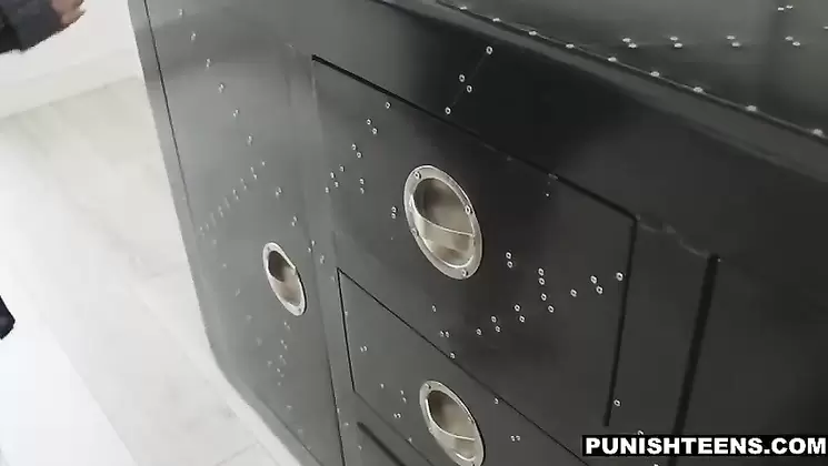 shy ebony girlfriend tries kinky sex for the first time