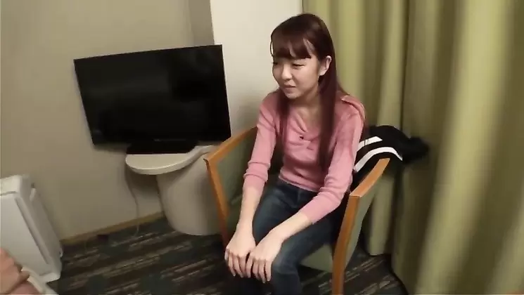 200GANA - 1688 Maji Friend, First Shot. 1059 Yu 20 years old University student