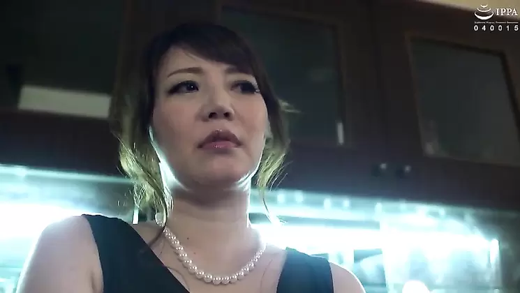 AUKG-447 Revenge Of Lesbian Porn Milf Mom Who Is Revenged On Newcomer's Hostess