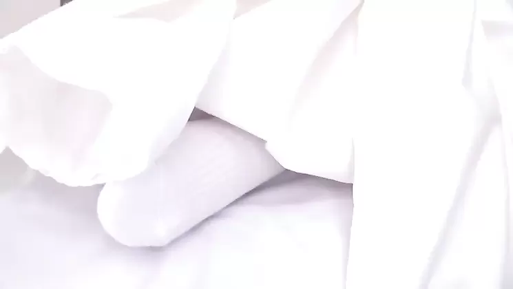 WANZ-196 Famous Cosplayer Yuki Gets An Offline Meeting For a Dangerous Creampie