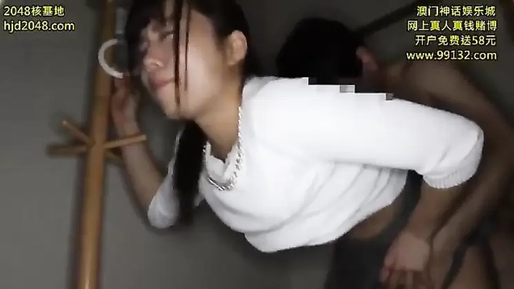 MIST-202 Legitimately openly indecent! Raw insertion in a standing back lady Mr. Deriheru who grabbed the hanging leather! Cum shot! 6