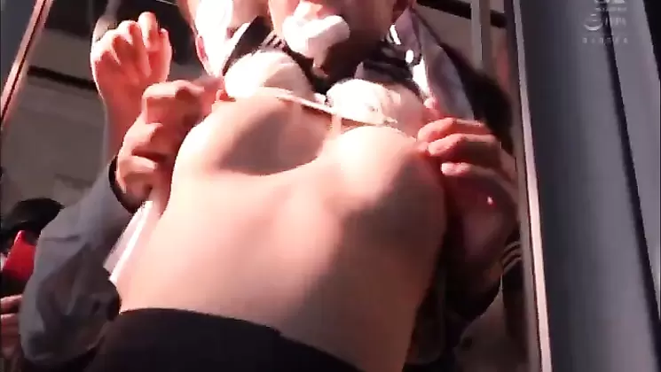 SSNI-286 Uniform Girls Strong Consecutive