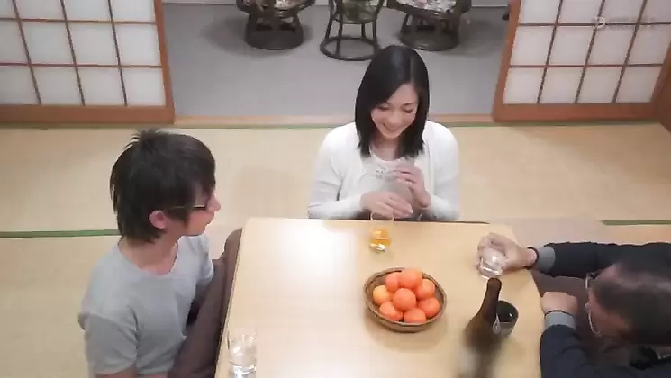 EQ-414 Close Mother-in-law Who Is Mischievous At Secret Within Secret Kotatsu