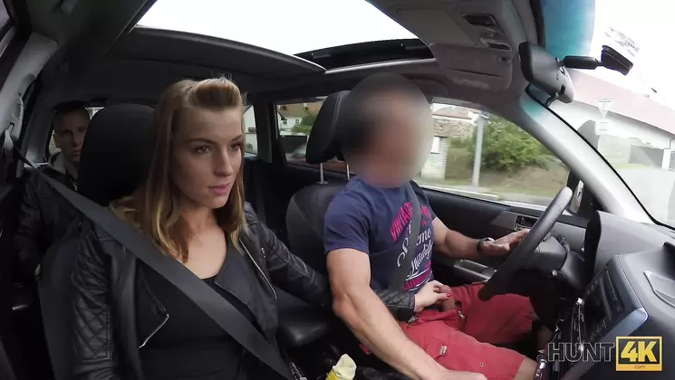 How I bought young pussy during my shopping