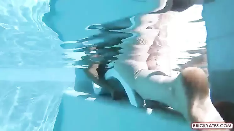 F5-[BrickYates] 21 02 26 Maddison Relaxing Sex In The Pool