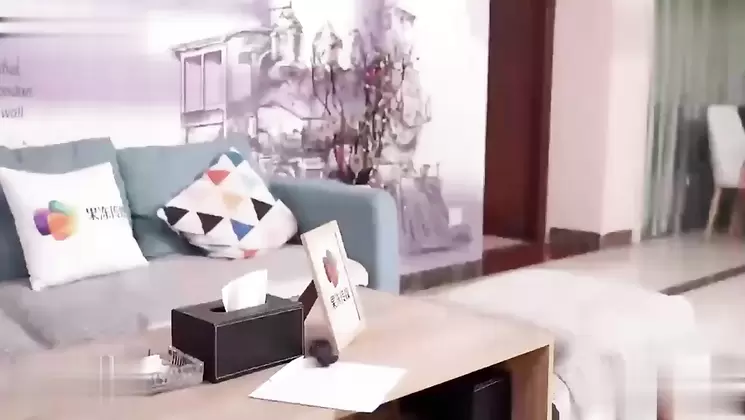 Domestic AV plot young wife slave sells his wife to the creditor to repay debts Dong Xiaowan