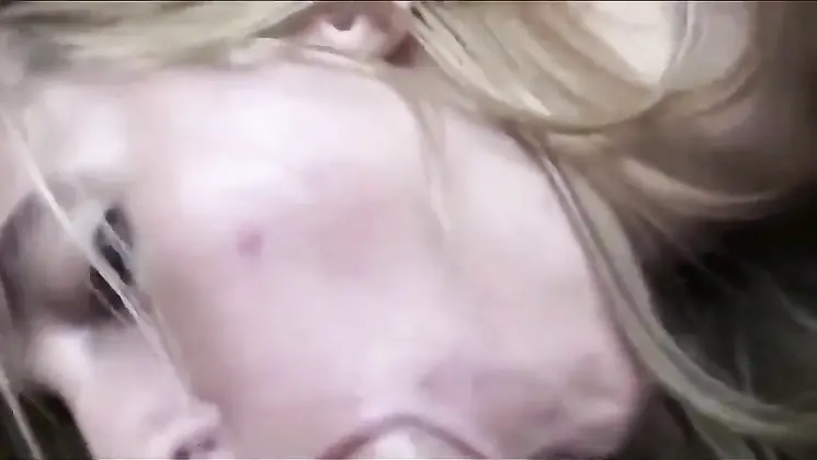 Amateur teenage girl with big titties finds another way to pay for her rent