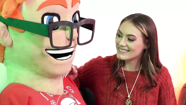 Cock-riding JC Wilds fucked in missionary by big white cock