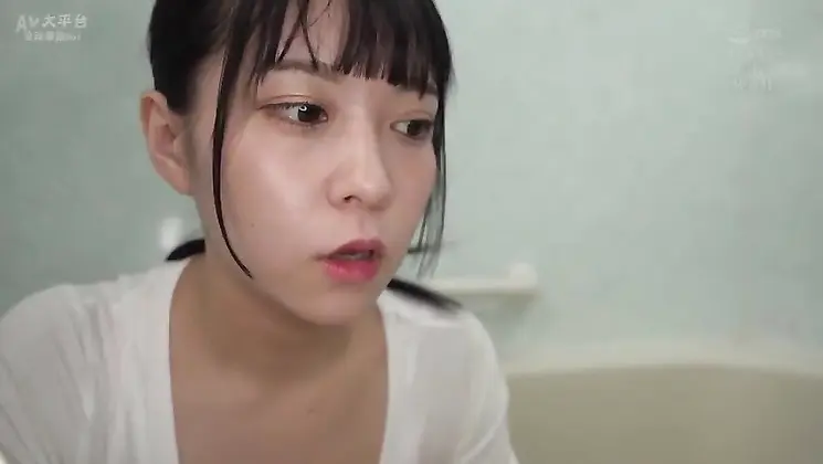 My Sister in law Who Seduces Me Unconsciously Has A Big Butt