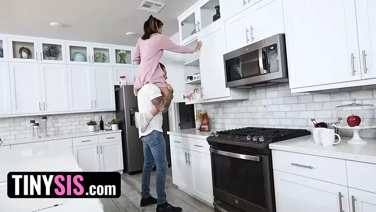 Big Stepbro Tricked Stepsister Vanessa Moon Into Blowing And Fucking His Bi...