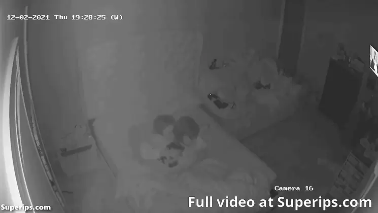 Sweet blonde American girl receives oral sex