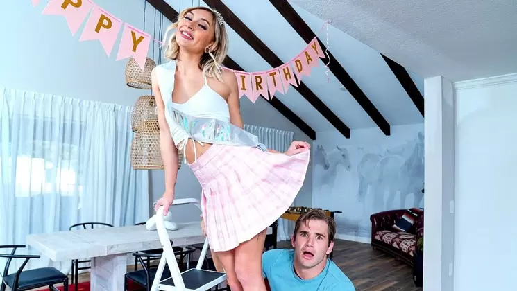 MyFamilyPies: February 2022 Flavor Of The Month Chloe Temple on PornVe