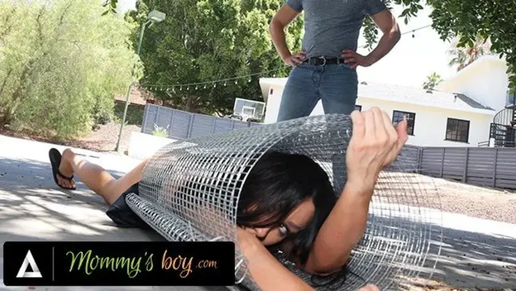 Stacked MILF Gets Hard Fucked By Her Pervert Hung Gardener While Stuck In A...