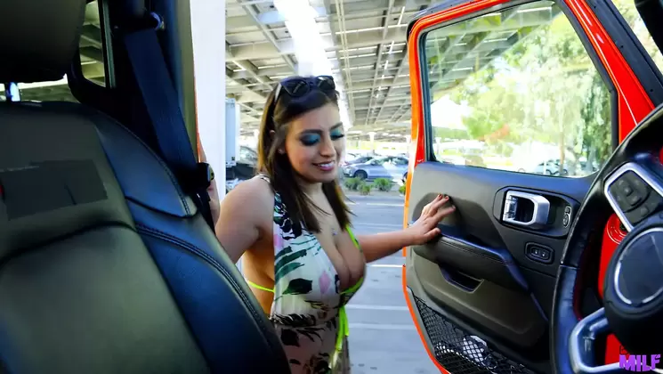 Stepmom Gets More Than Sand In Her Crack S6:E4