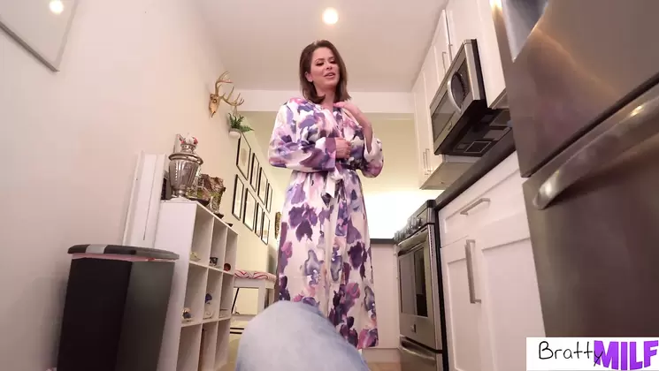 Big Tit MILF Emily Addison Gives Hot BJ and Cock Ride