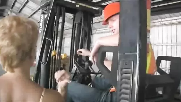 Hot Wife Tracy Cum Blast City