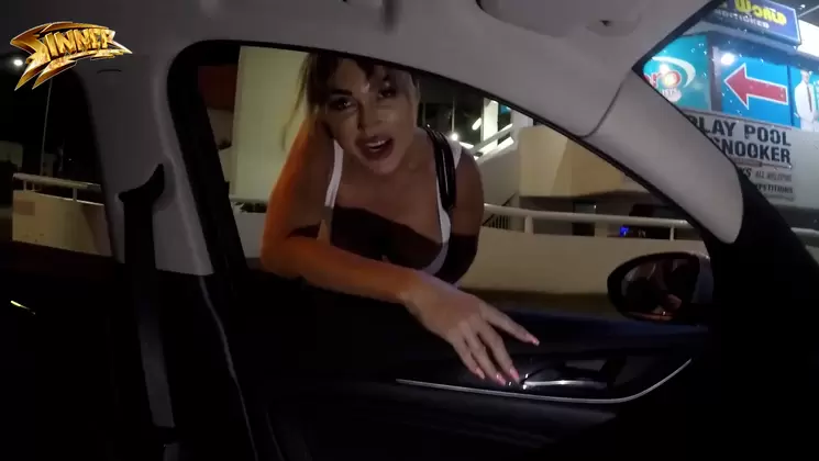 STREET-HOOKER CAR QUICKIE- AUBREY BLACK