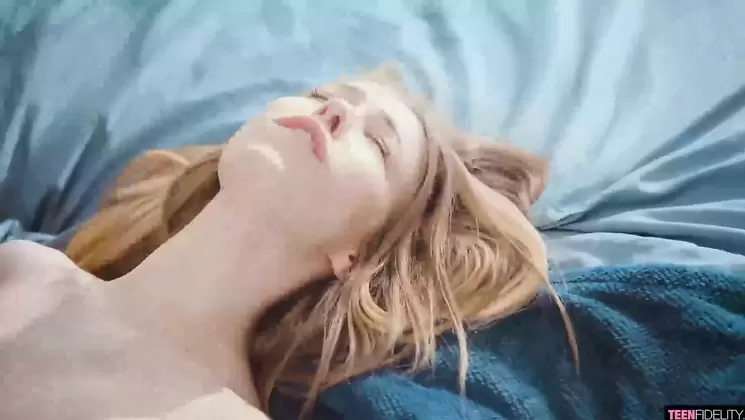 Gorgeous Petite Teen Nata Ocean