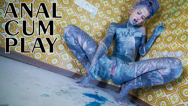 Alternative TATTOO model masturbating with big toy