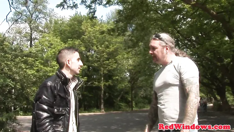 RED LIGHT SEX TRIPS - Mature slut cock sucking in red light district