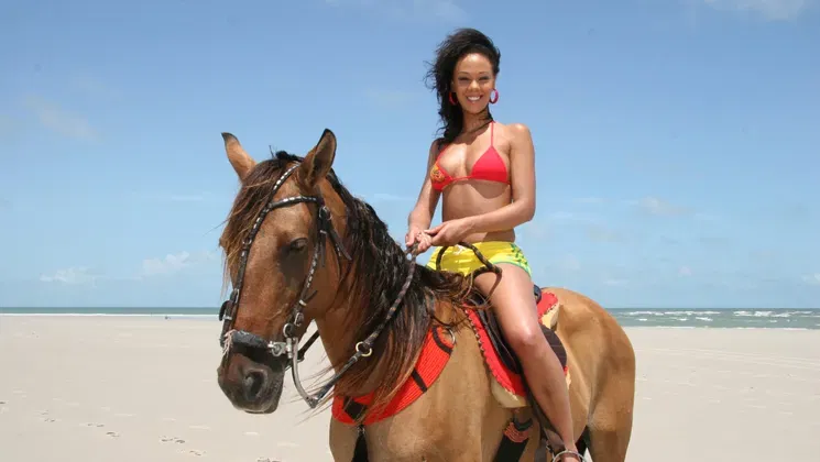 Druuna Diva Takes Dick On The Sandy Beach