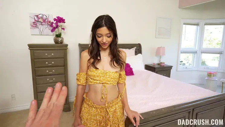 Stepdaughter Layla Jenner gets her young pussy licked & sucks in front of stepdad