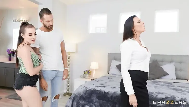 Rachel Starr's Massive Tits & Ass Get Pounded in a Pornstar Threesome