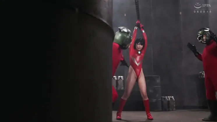 GHNU-81 Dirty Giant Heroine Next Lady Shiori Kuraki