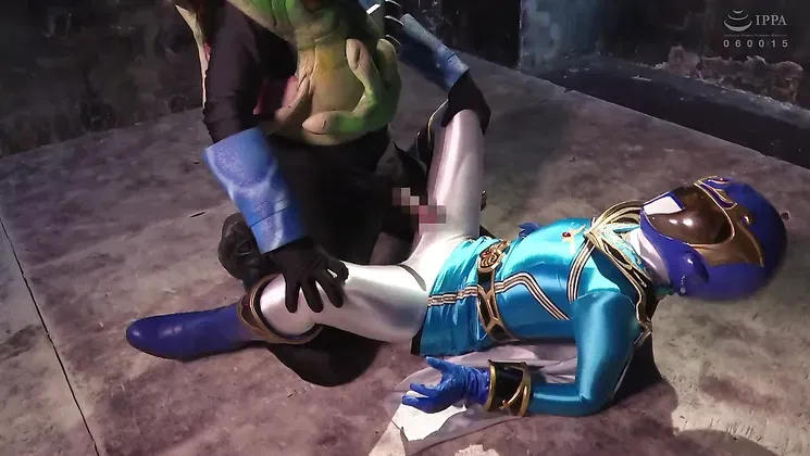 SPSB-94 Heroine In An Erotic Pinch Omnibus Dream Squadron Mystic Ranger Sakura Misaki