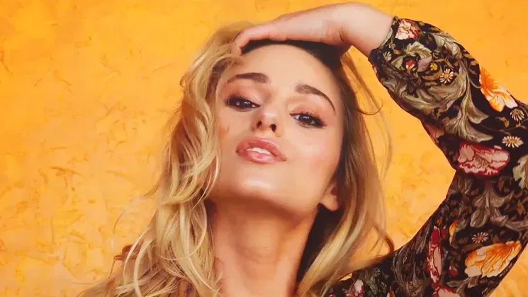 Hot blonde MILF exposing amazing body