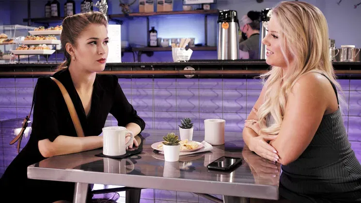 Sly lesbian detective fucks clients wife