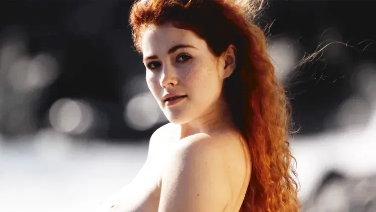 Sexy MILF exposed stunning petite body