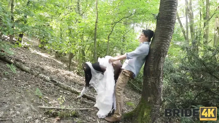 Zaawaadi's hot feet get wet & wild in public cheating video