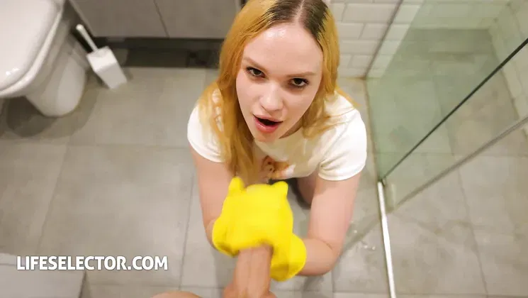 Interactive fantasy with your party girl Verlonis: a hardcore handjob and blowjob with a blonde bombshell