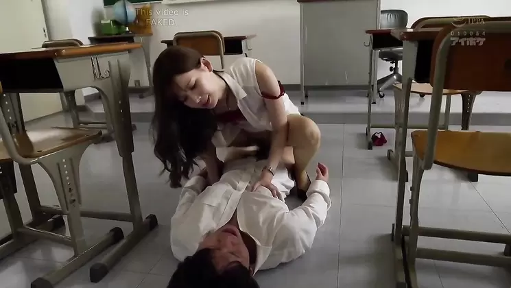Seductive Teacher Crazed With Jealousy Goes To School Without Panties [Decensored] - Akari Tsumugi