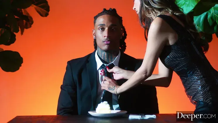 Hot MILF gets her big ass drilled hard and deep in H3R3S video