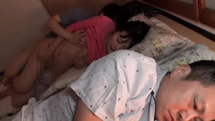 Nighttime Creampie  A Married Woman Who Was Cuckolded And Screamed