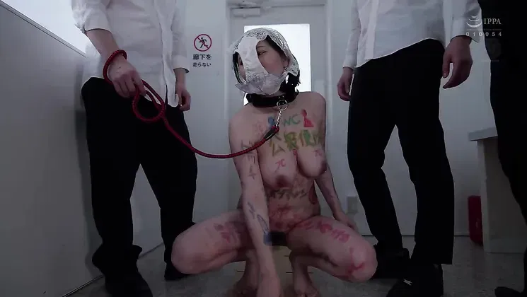 I Learned That The Teacher's Naked Body Is The 'blackboard.' Graffiti Homeroom Yuna Shiina