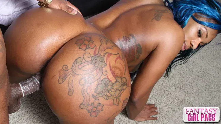 FANTASY GIRL PASS - Taylor Jones Massive Ass Rides BBC