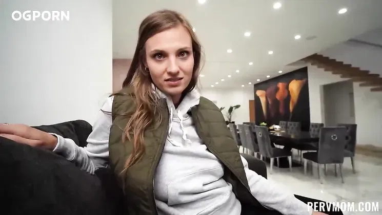 Kenzie Love's POV blowjob & cumshot in HD