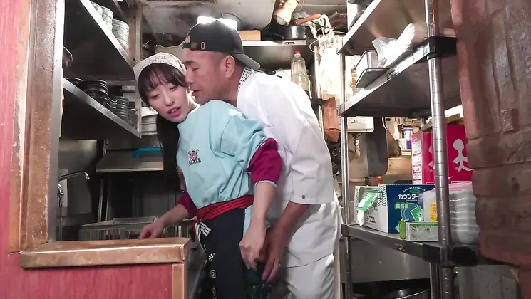 JOY-008 A Hugely Popular Gal Chinese Beautiful Sisters Are Waving Their Arms, Ikegami Otoha