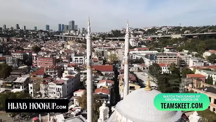 Muslim Girl Alexia Anders Sneaks Her Boyfriend In