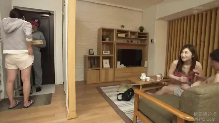 boyfriend sex girlfriend sister of behind