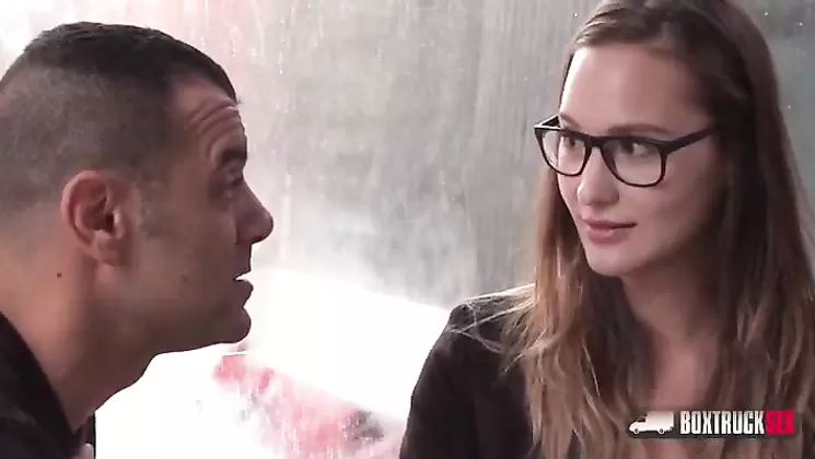 BoxTruckSex 13 08 2018 Naomi Benett XXX  KTR